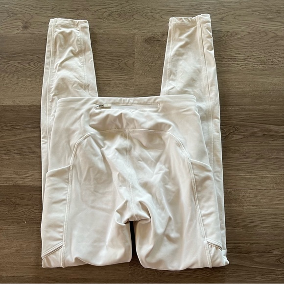 Lululemon Speed Up Tight *28" in White - Picture 3 of 8
